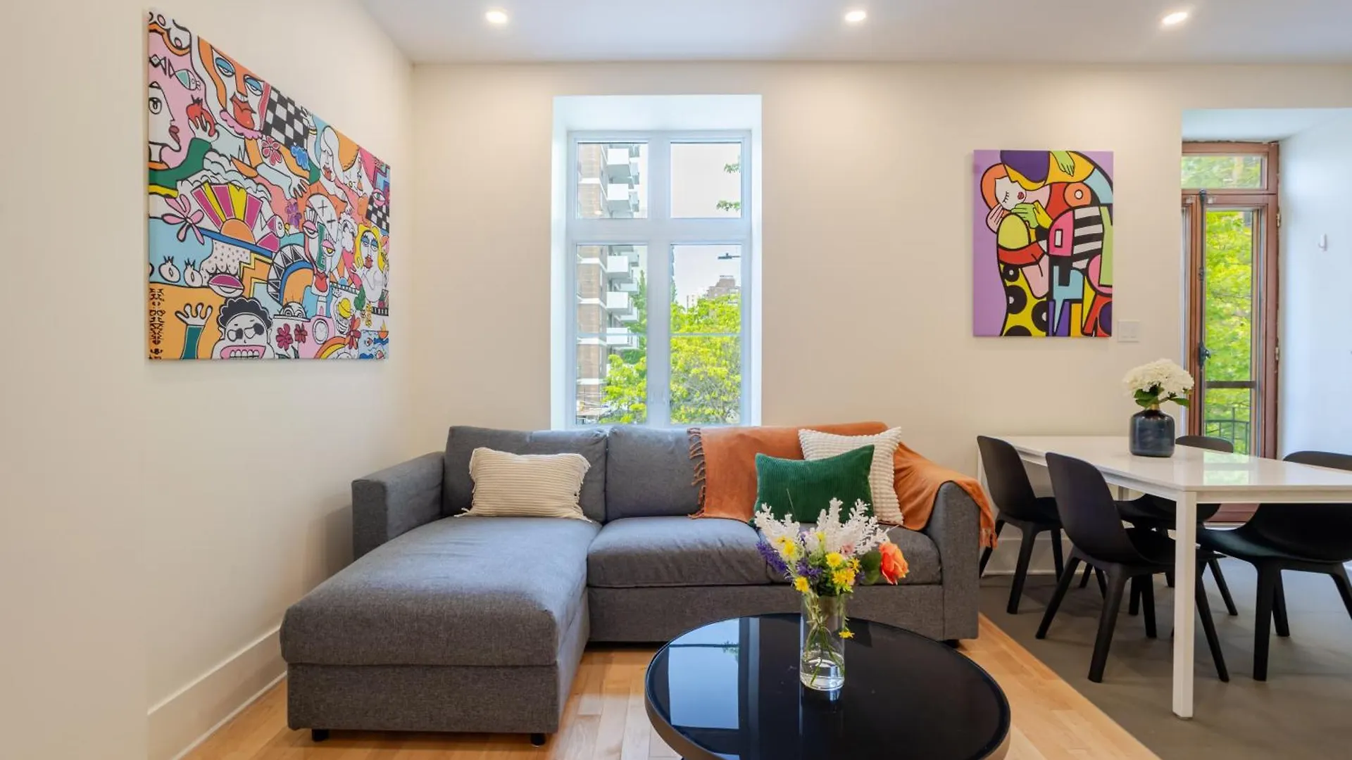 Апартаменты Great 2Br In The Heart Of Milton Parc Монреаль Канада