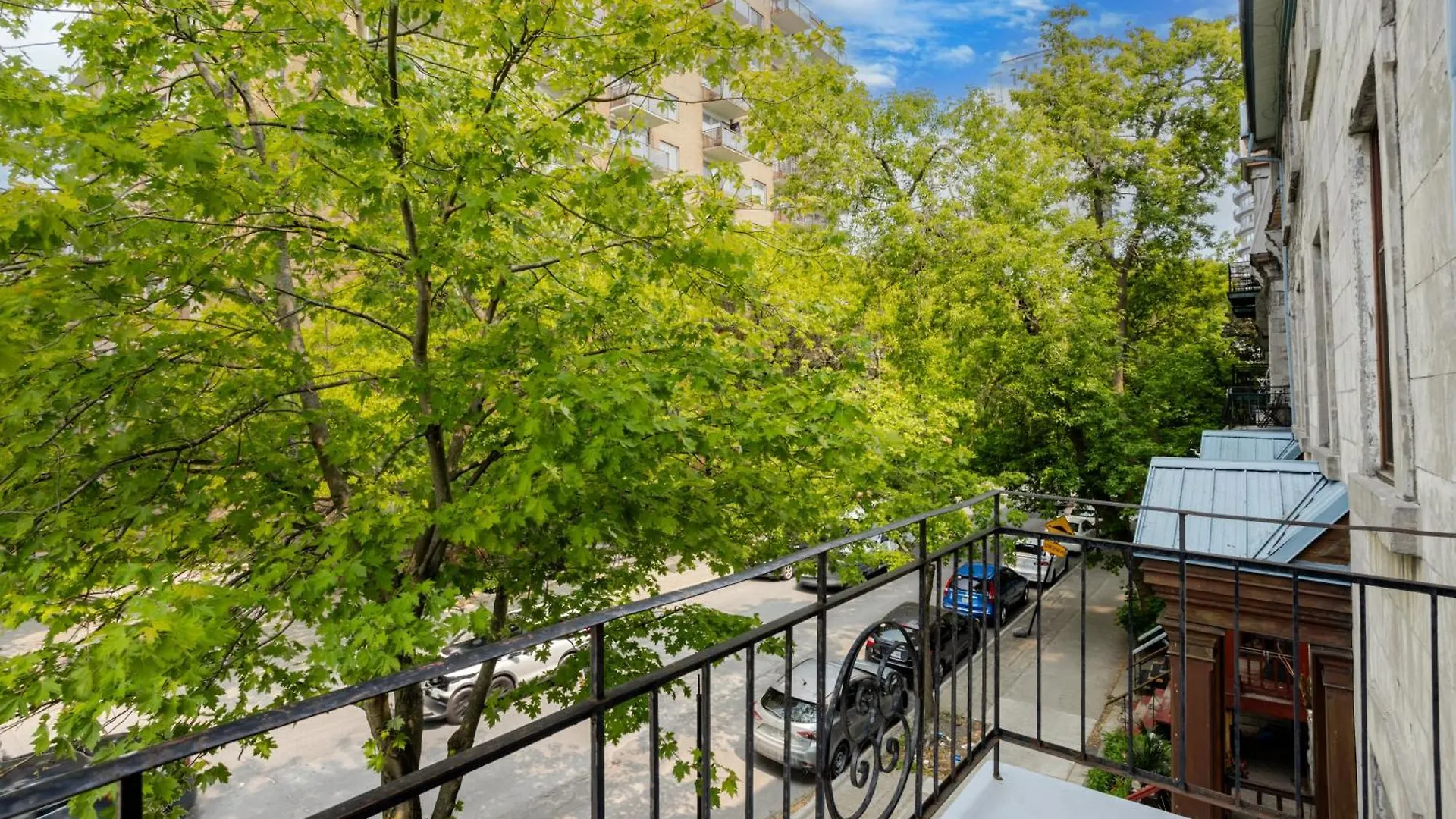 Апартаменты Great 2Br In The Heart Of Milton Parc Монреаль