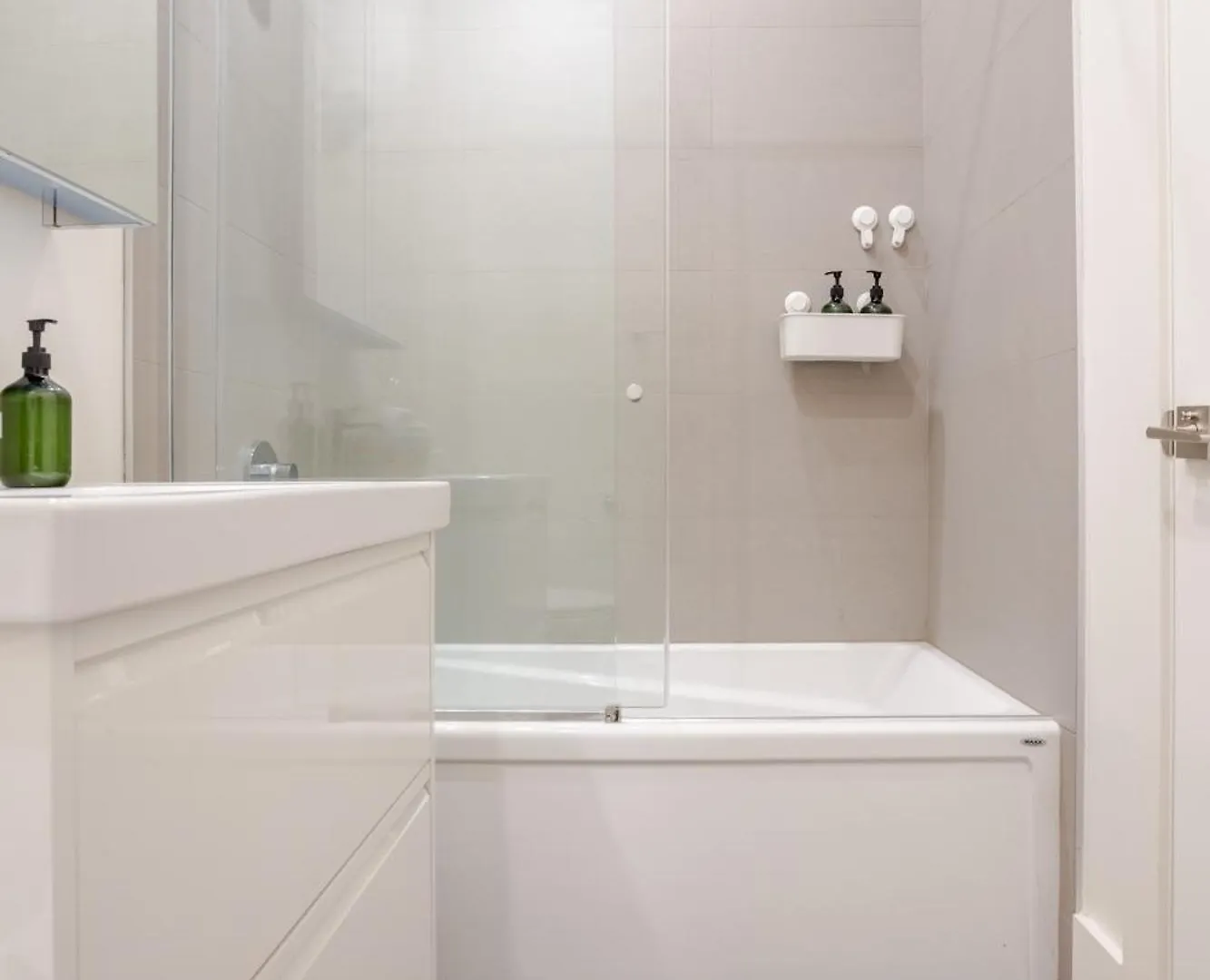 Апартаменты Great 2Br In The Heart Of Milton Parc Монреаль 0*,  Канада